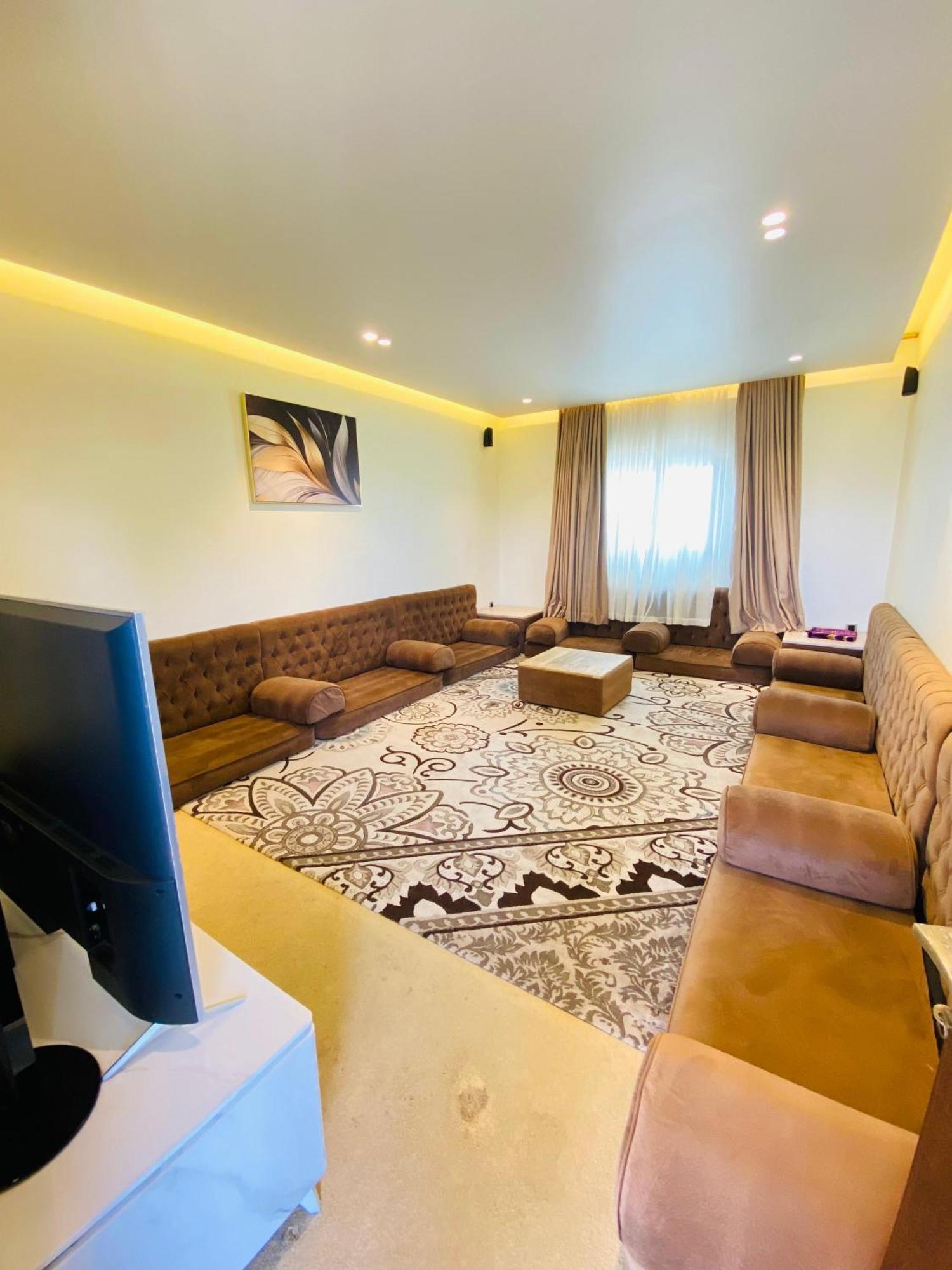 Villa Imperial Diamond Cibadak  المظهر الخارجي الصورة